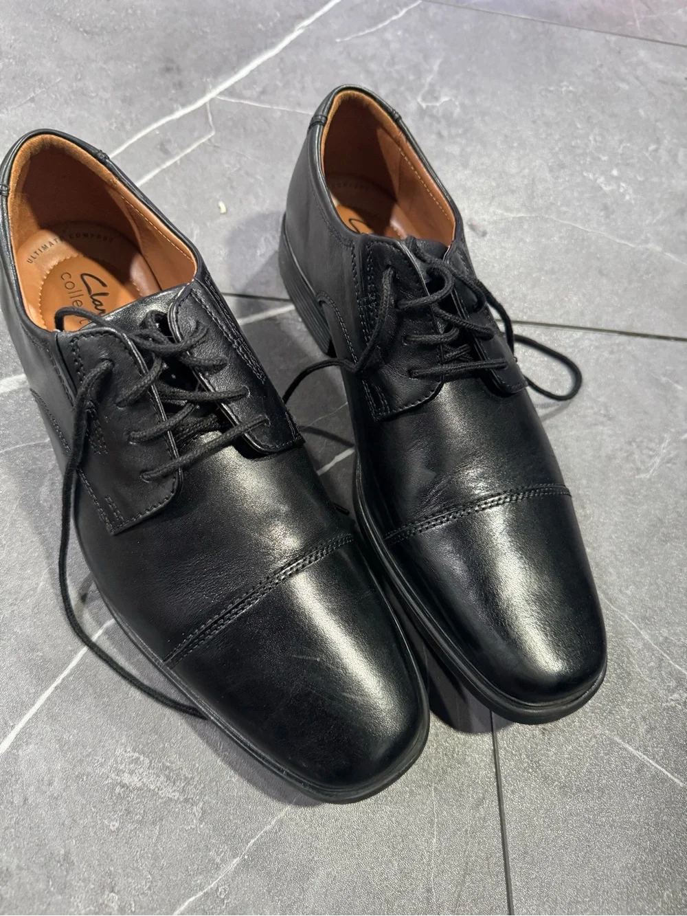 Clarks Black Leather Lace-Up Cap-Toe Derbys